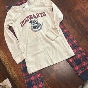 New with tags H&M Hogwarts set